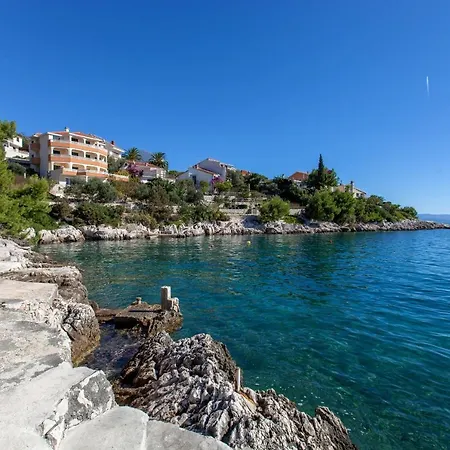 펜션 Beachfront House With Hot Tubrastici, Ciovo - 18478