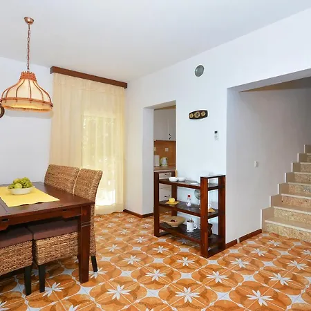 Holiday home Seaside House Rastici, Ciovo - 18478 *
