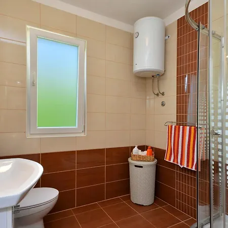 펜션 Beachfront House With Hot Tubrastici, Ciovo - 18478