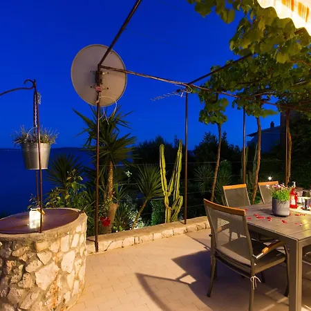 펜션 Beachfront House With Hot Tubrastici, Ciovo - 18478 트로기르